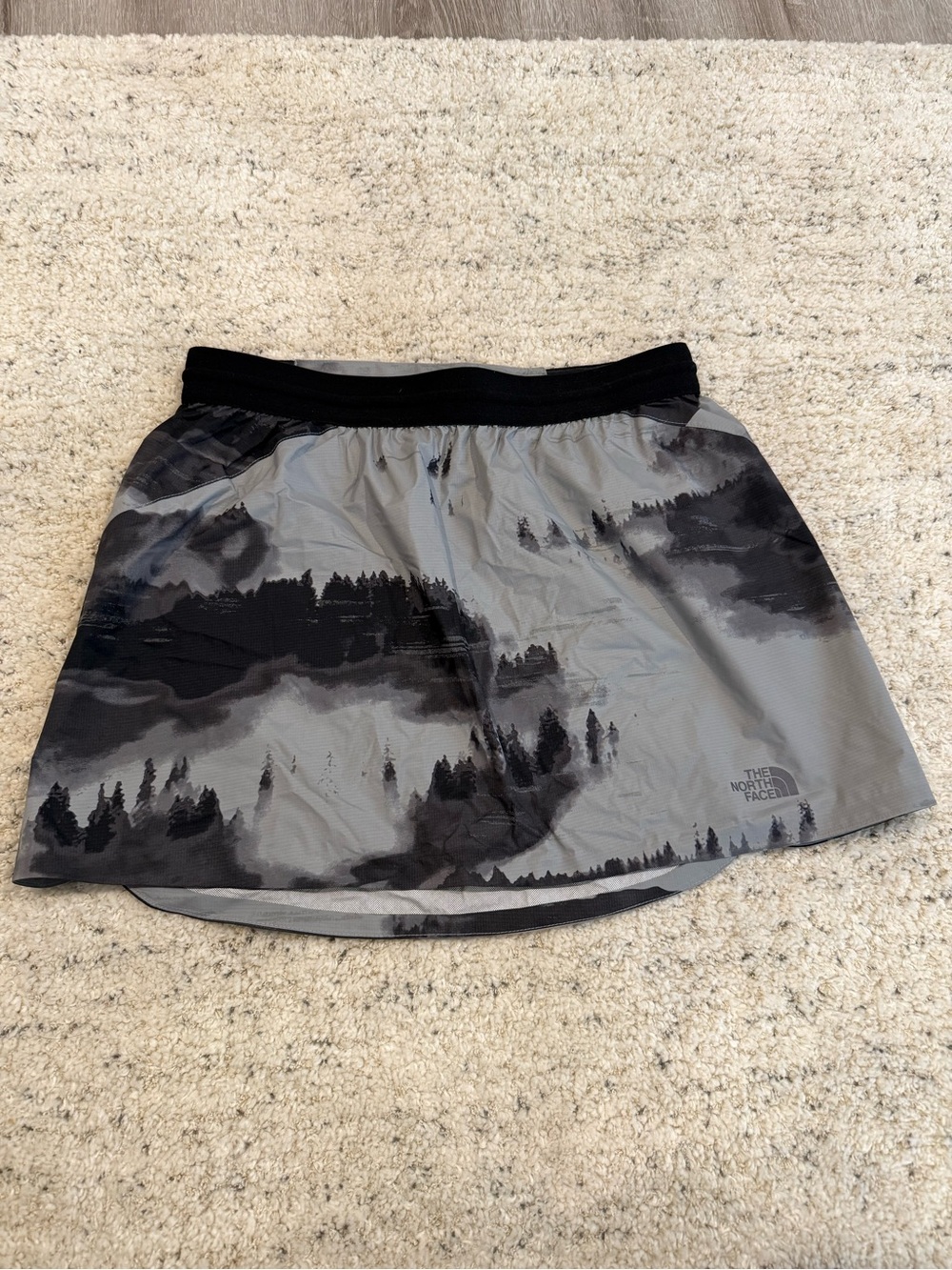 The North Face Gray Black Scenic Print Active Mini Skirt